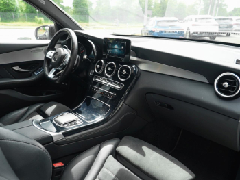 Mercedes-Benz GLC 220 d AMG Night Panorama Kamera EasyPack AHK
