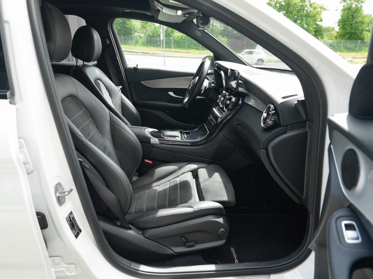 Mercedes-Benz GLC 220 d AMG Night Panorama Kamera EasyPack AHK