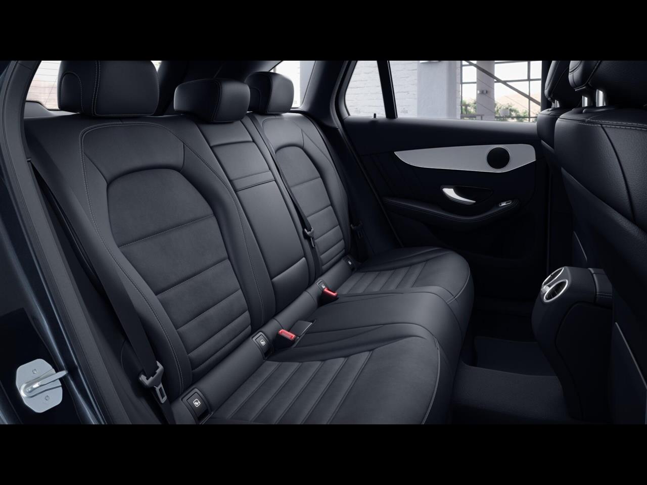 Mercedes-Benz GLC 300 4M AMG MBUXNavi+ Distronic Kamera Memory