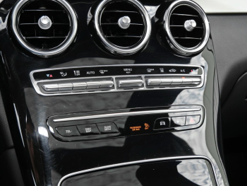 Mercedes-Benz GLC 300 4M AMG Night Panorama Standhzg 360° HUD