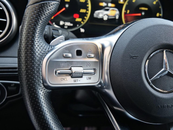 Mercedes-Benz GLC 300 d 4M AMG Night Kamera Easy-Pack AHK