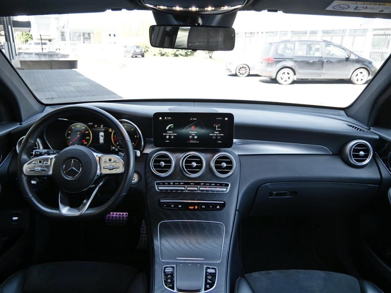 Mercedes-Benz GLC 300 d 4M AMG Night Kamera Easy-Pack AHK