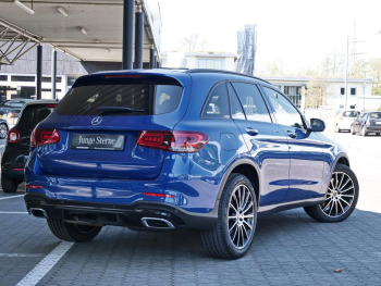 Mercedes-Benz GLC 300 d 4M AMG Night Kamera Easy-Pack AHK