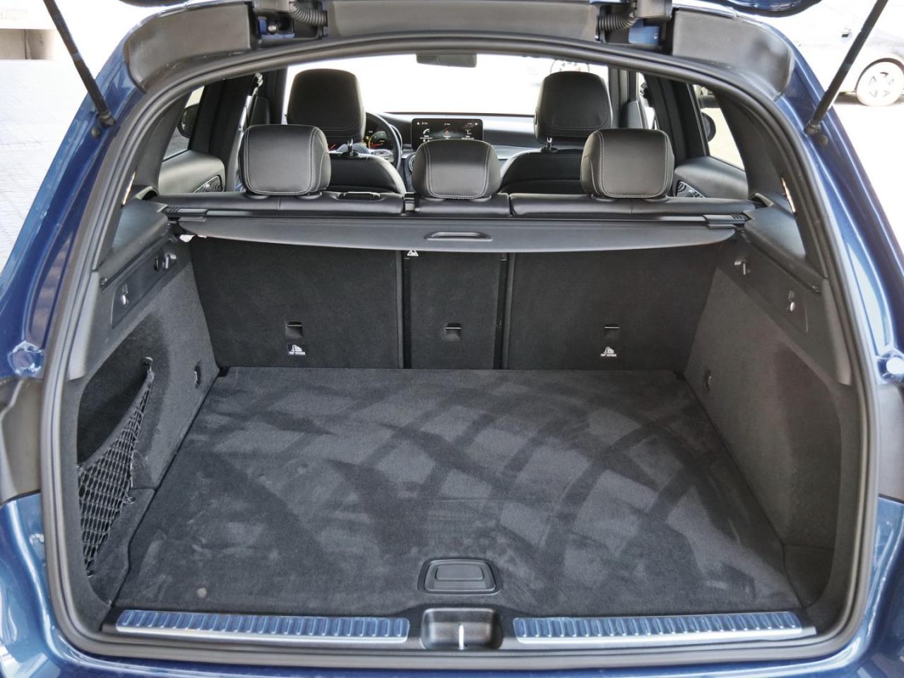 Mercedes-Benz GLC 300 d 4M AMG Night Kamera Easy-Pack AHK