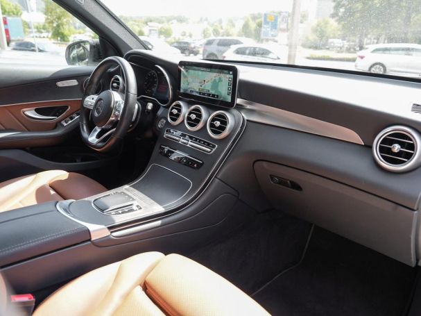 Mercedes-Benz GLC 300 de 4M AMG Night Panorama Kamera AHK