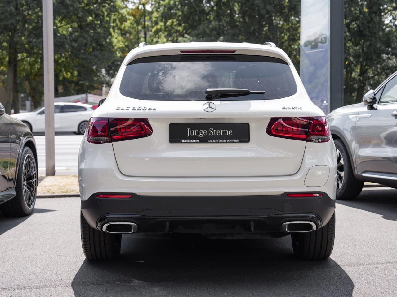 Mercedes-Benz GLC 300 de 4M AMG Night Panorama Kamera AHK