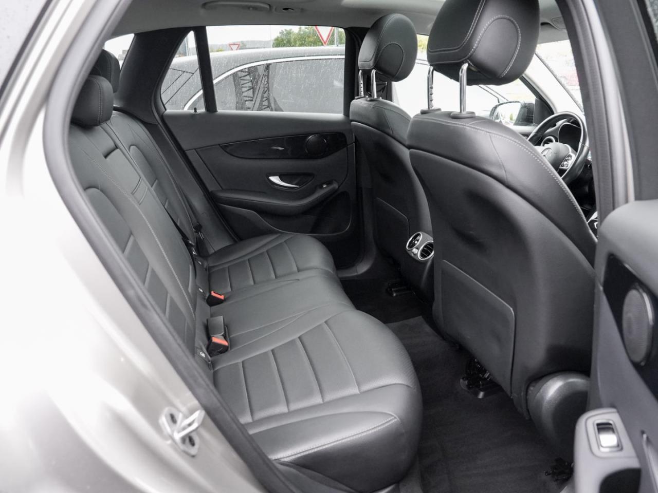 Mercedes-Benz GLC 300 de 4M Night Panorama Distronic 360° AHK