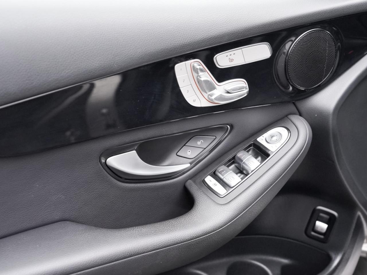 Mercedes-Benz GLC 300 de 4M Night Panorama Distronic 360° AHK