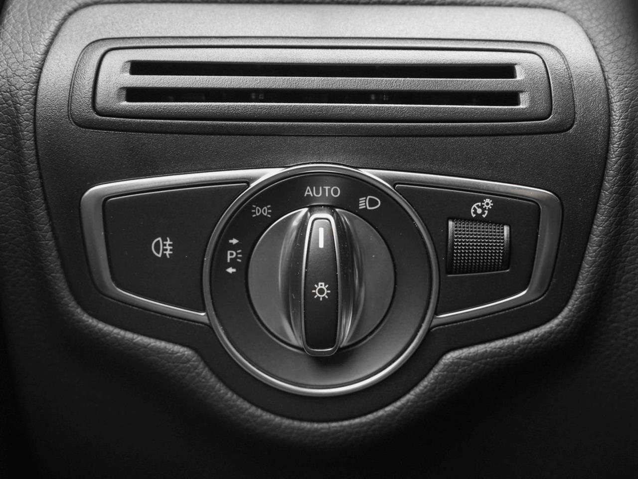 Mercedes-Benz GLC 300 de 4M AMG Exclusive Panorama Kamera SpurP