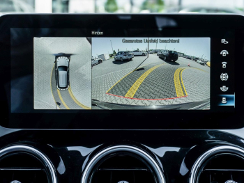 Mercedes-Benz GLC 300 de 4M AMG MBUXNavi+ EasyPack 360?