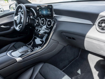 Mercedes-Benz GLC 300 de 4M AMG MBUXNavi+ EasyPack 360?