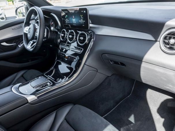 Mercedes-Benz GLC 300 de 4M AMG MBUXNavi+ EasyPack 360?