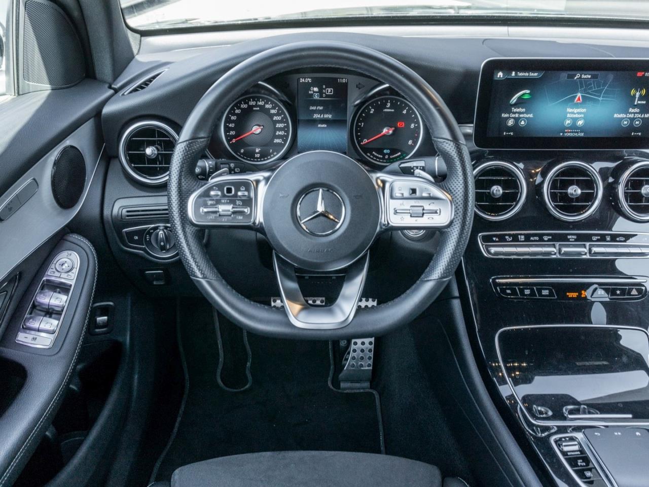 Mercedes-Benz GLC 300 de 4M AMG MBUXNavi+ EasyPack 360?