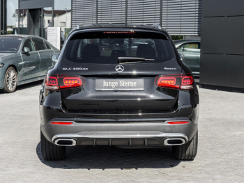 Mercedes-Benz GLC 300 de 4M AMG MBUXNavi+ EasyPack 360?