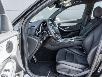 Mercedes-Benz GLC 300 de 4M AMG MBUXNavi+ EasyPack 360?