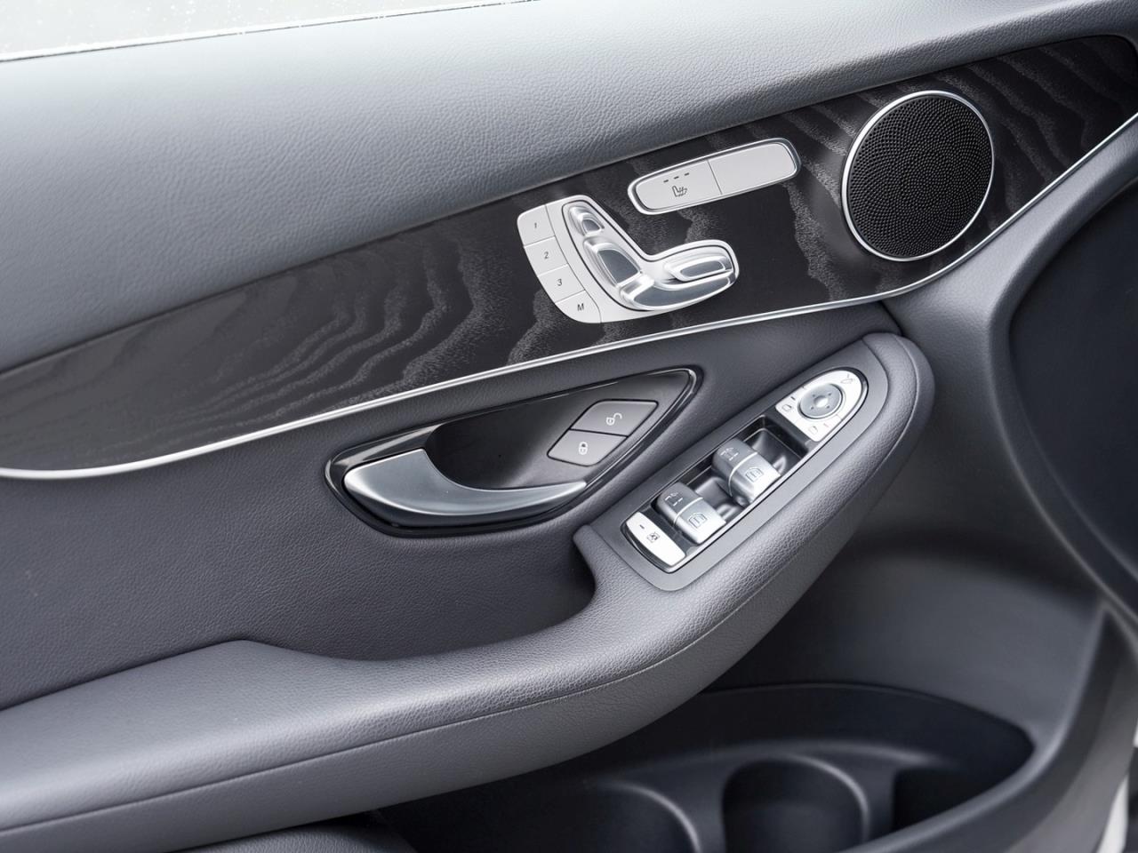 Mercedes-Benz GLC 300 de 4M Off-Road Kamera Memory AHK Tempomat