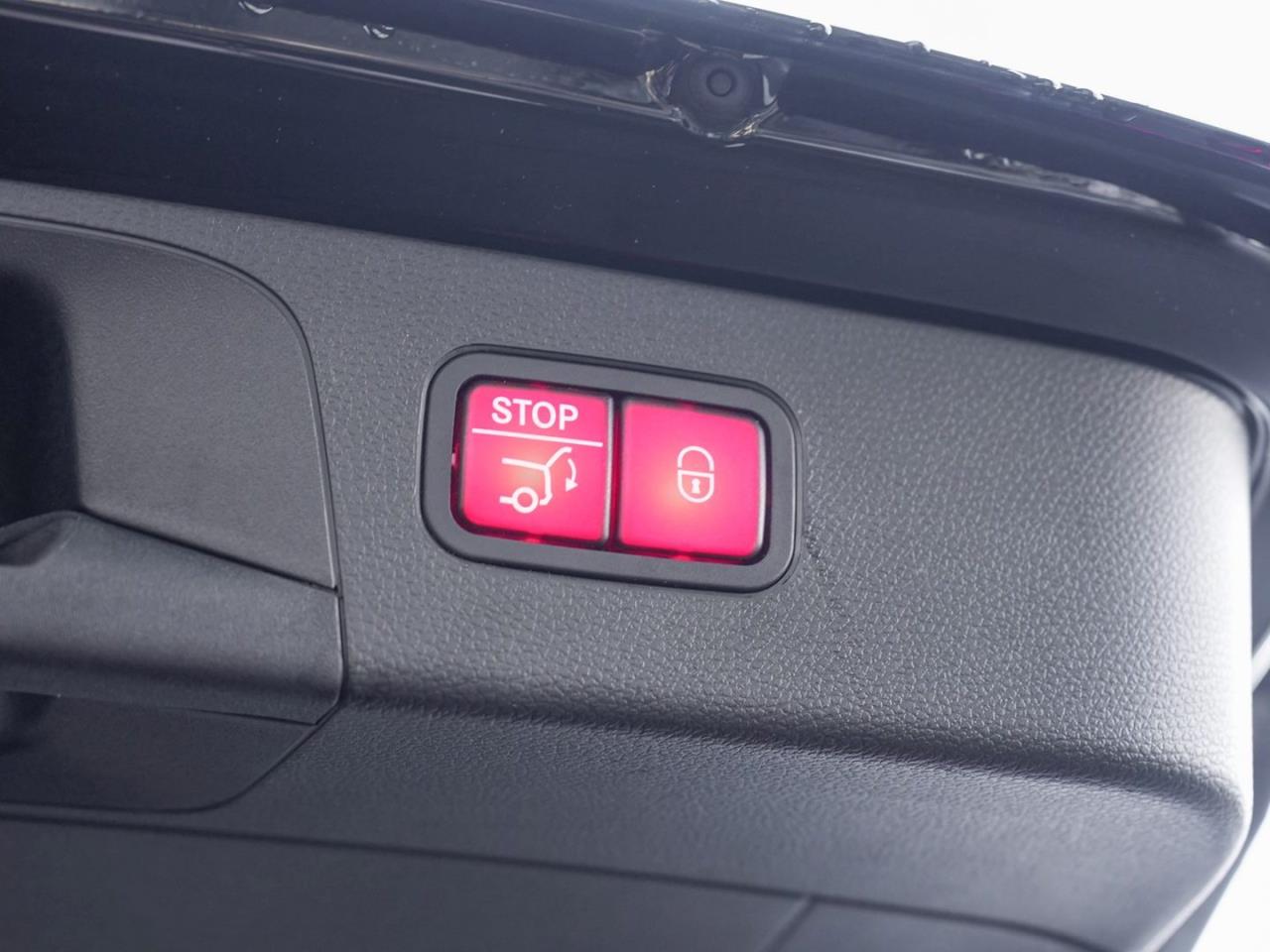 Mercedes-Benz GLC 300 de 4M AMG Navi Distronic Spur-Paket HUD