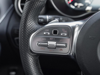 Mercedes-Benz GLC 300 de 4M AMG Navi Distronic Spur-Paket HUD