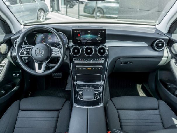 Mercedes-Benz GLC 300 e 4M MBUXNavi+ Distronic Kamera Easy-P