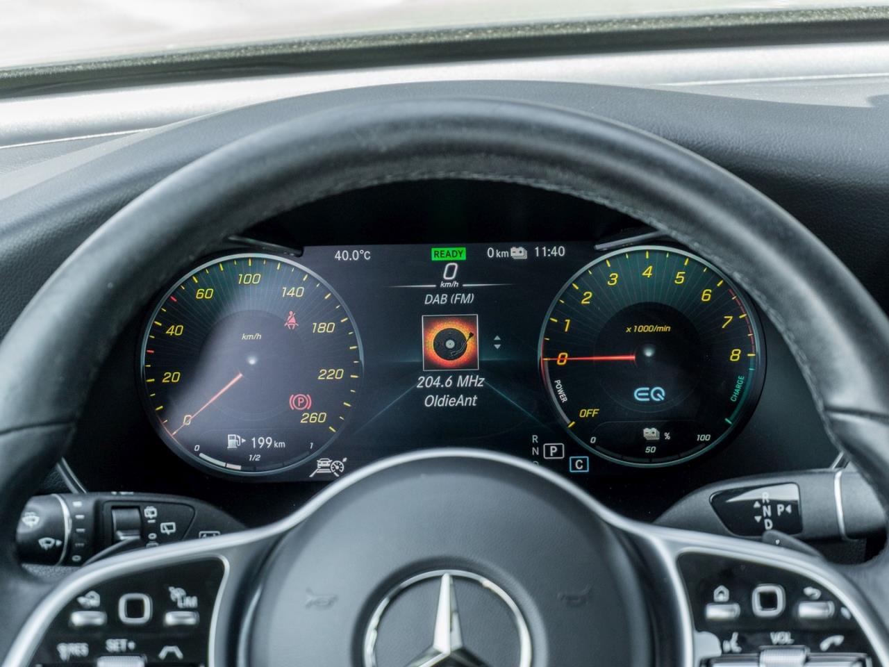 Mercedes-Benz GLC 300 e 4M MBUXNavi+ Distronic Kamera Easy-P