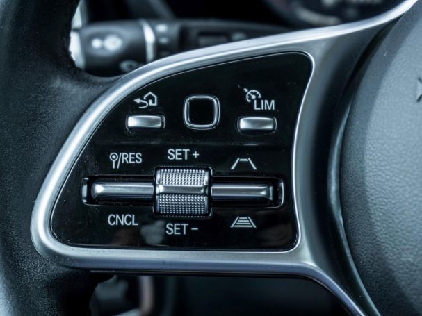 Mercedes-Benz GLC 300 e 4M MBUXNavi+ Distronic Kamera Easy-P