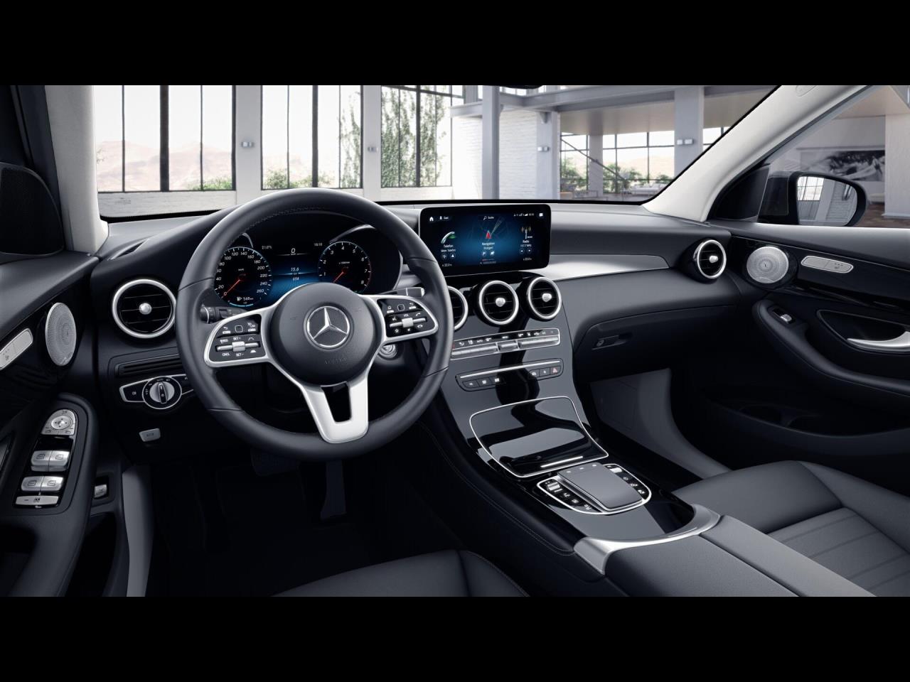 Mercedes-Benz GLC 300 e 4M MBUXNavi+ Distronic Kamera Easy-P