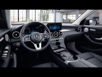 Mercedes-Benz GLC 300 e 4M MBUXNavi+ Distronic Kamera Easy-P