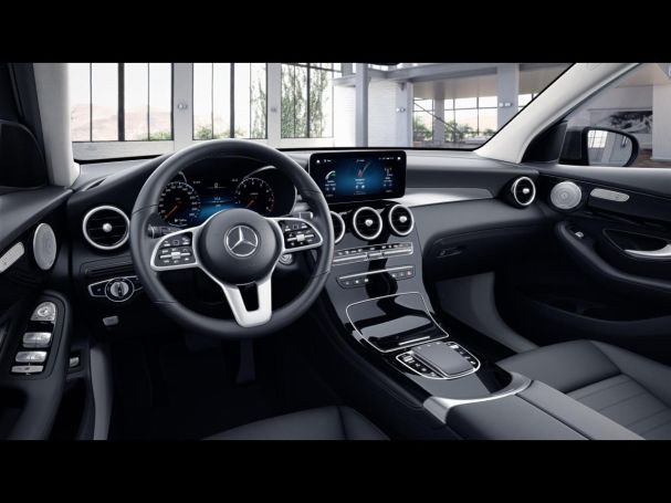 Mercedes-Benz GLC 300 e 4M MBUXNavi+ Distronic Kamera Easy-P