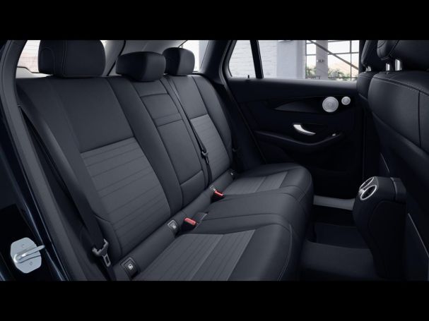 Mercedes-Benz GLC 300 e 4M MBUXNavi+ Distronic Kamera Easy-P