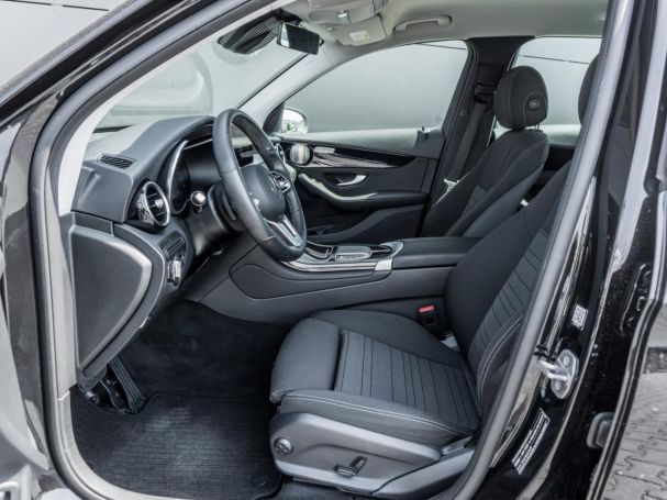 Mercedes-Benz GLC 300 e 4M MBUXNavi+ Distronic Kamera Easy-P