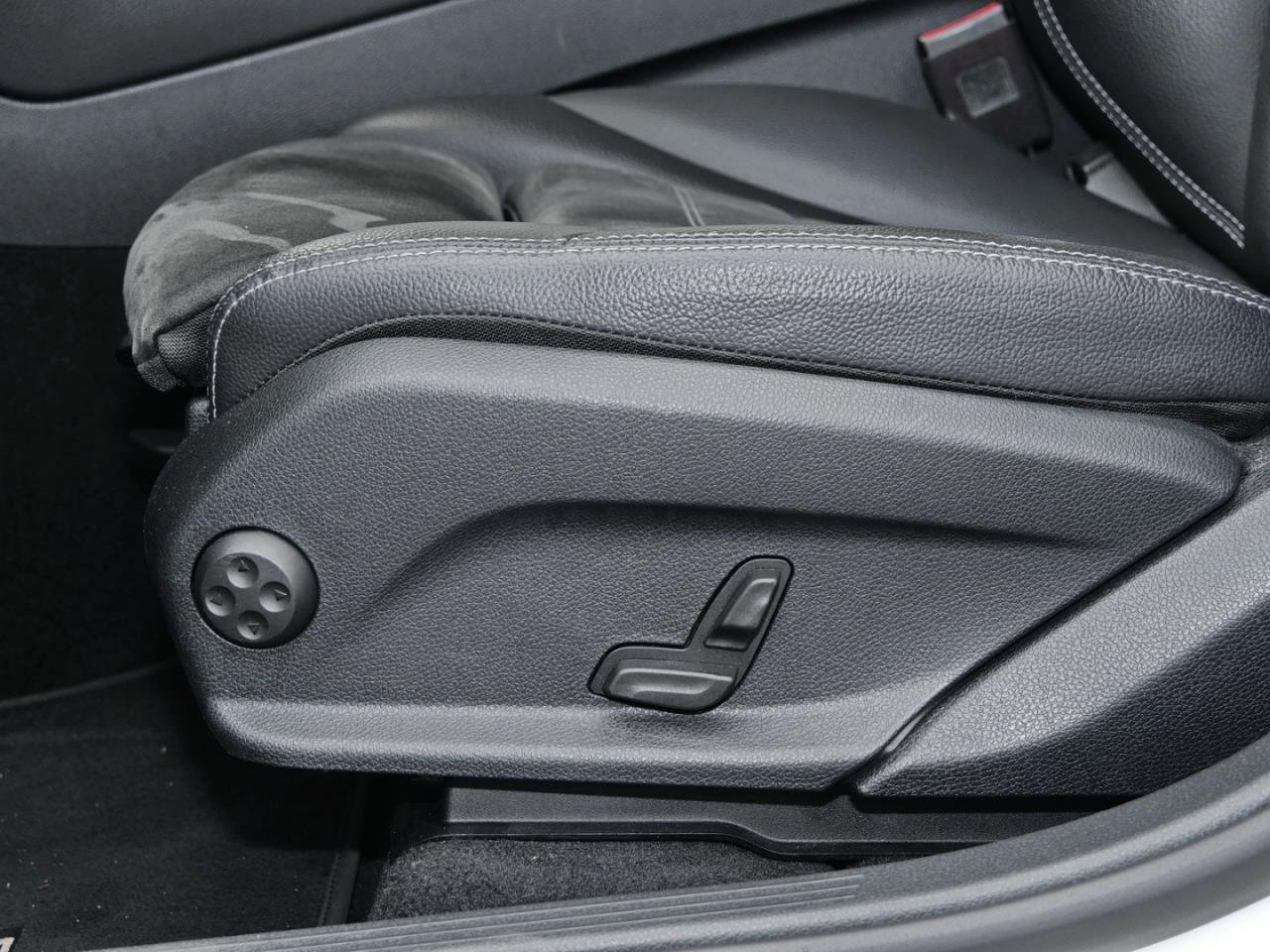 Mercedes-Benz GLC 300 e 4M AMG Navi Kamera Sitzkomfort-Paket