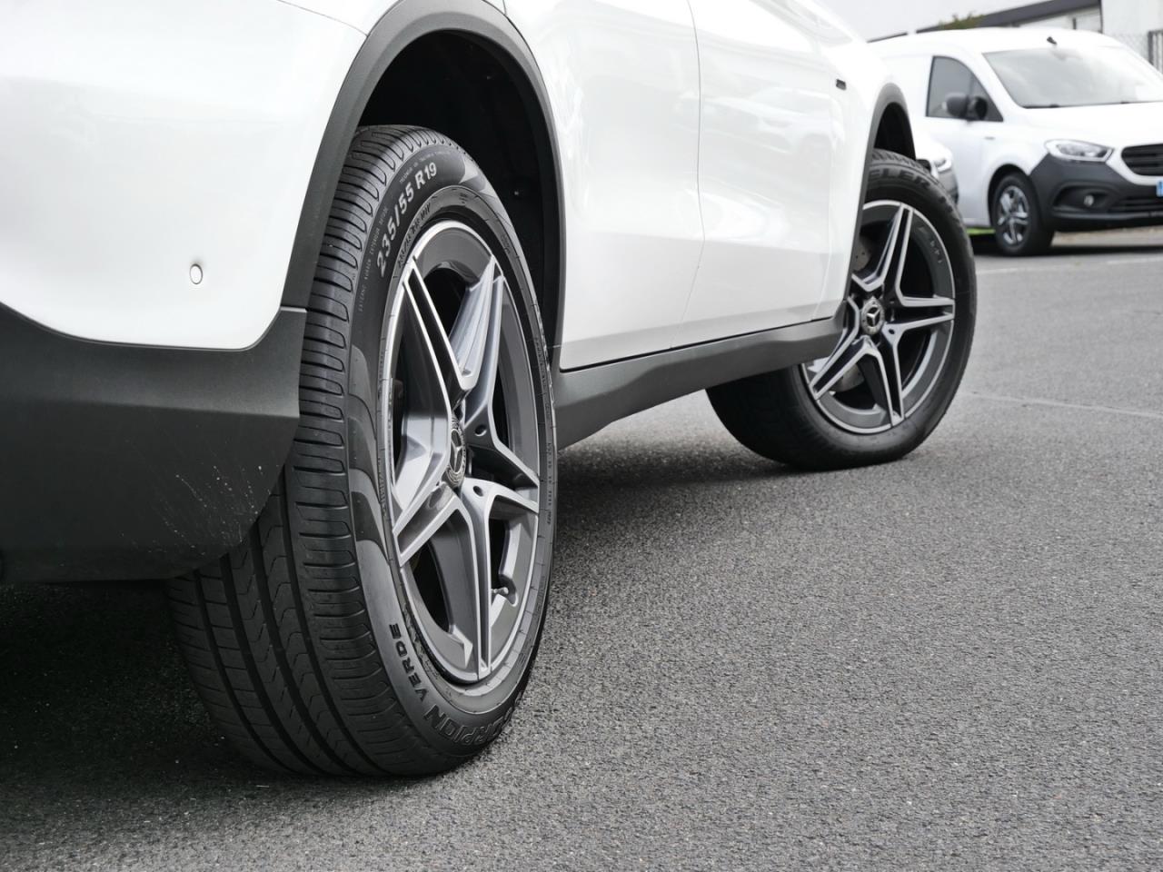 Mercedes-Benz GLC 300 e 4M AMG Navi Kamera Sitzkomfort-Paket