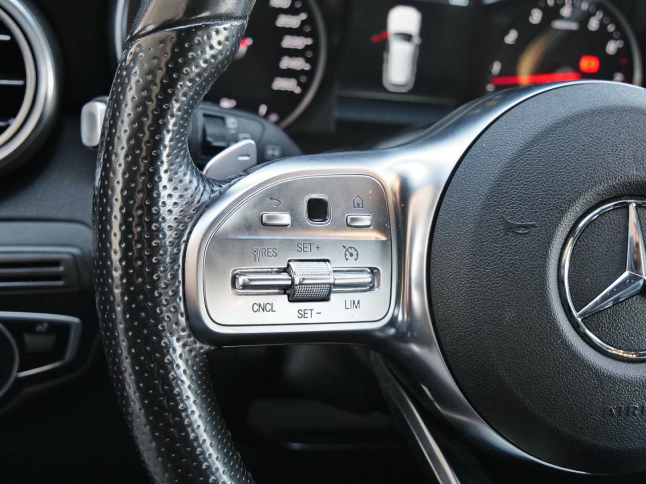 Mercedes-Benz GLC 300 e 4M AMG Kamera Burmester Easy-Pack AHK