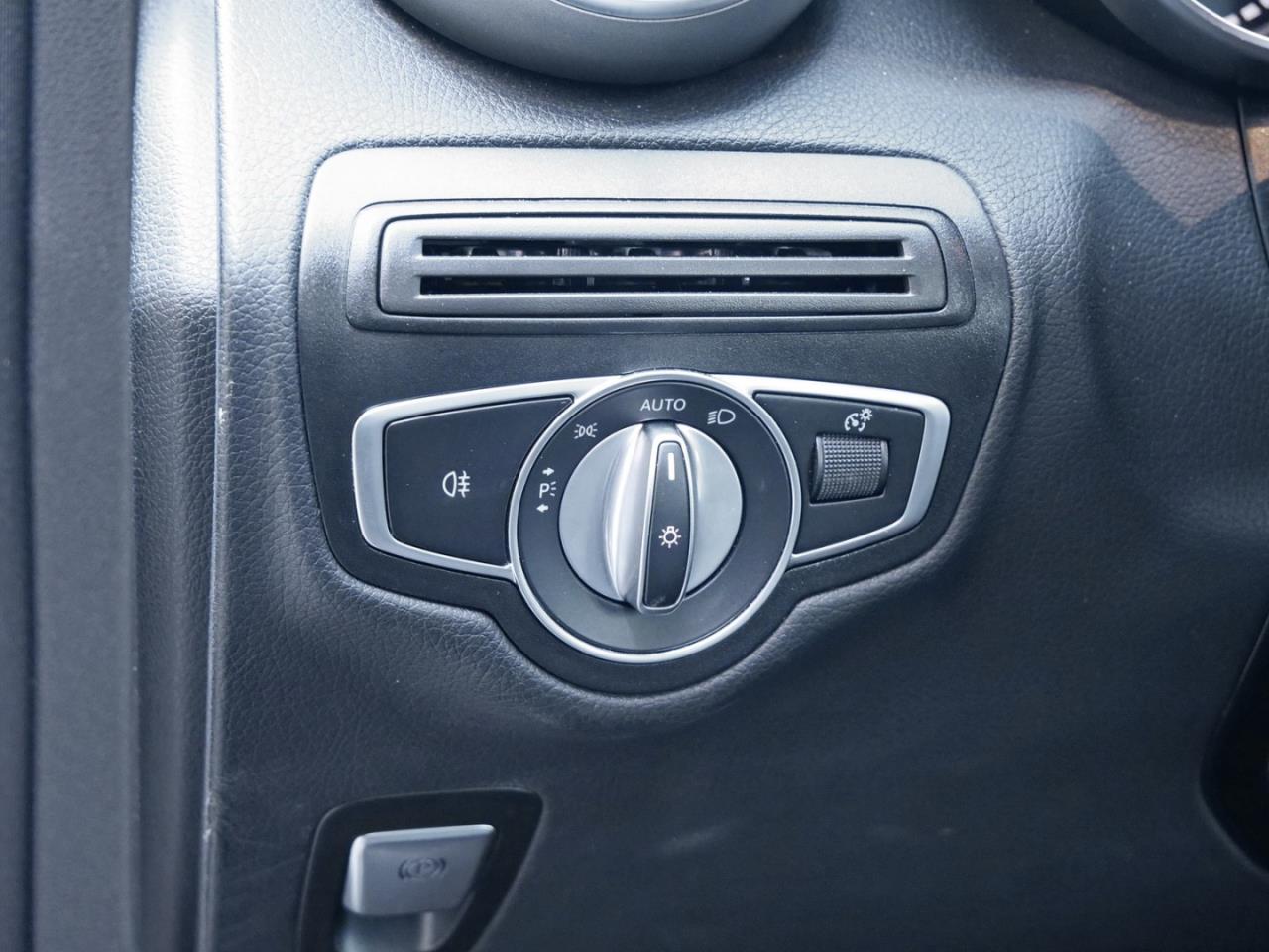 Mercedes-Benz GLC 300 e 4M AMG Kamera Burmester Easy-Pack AHK