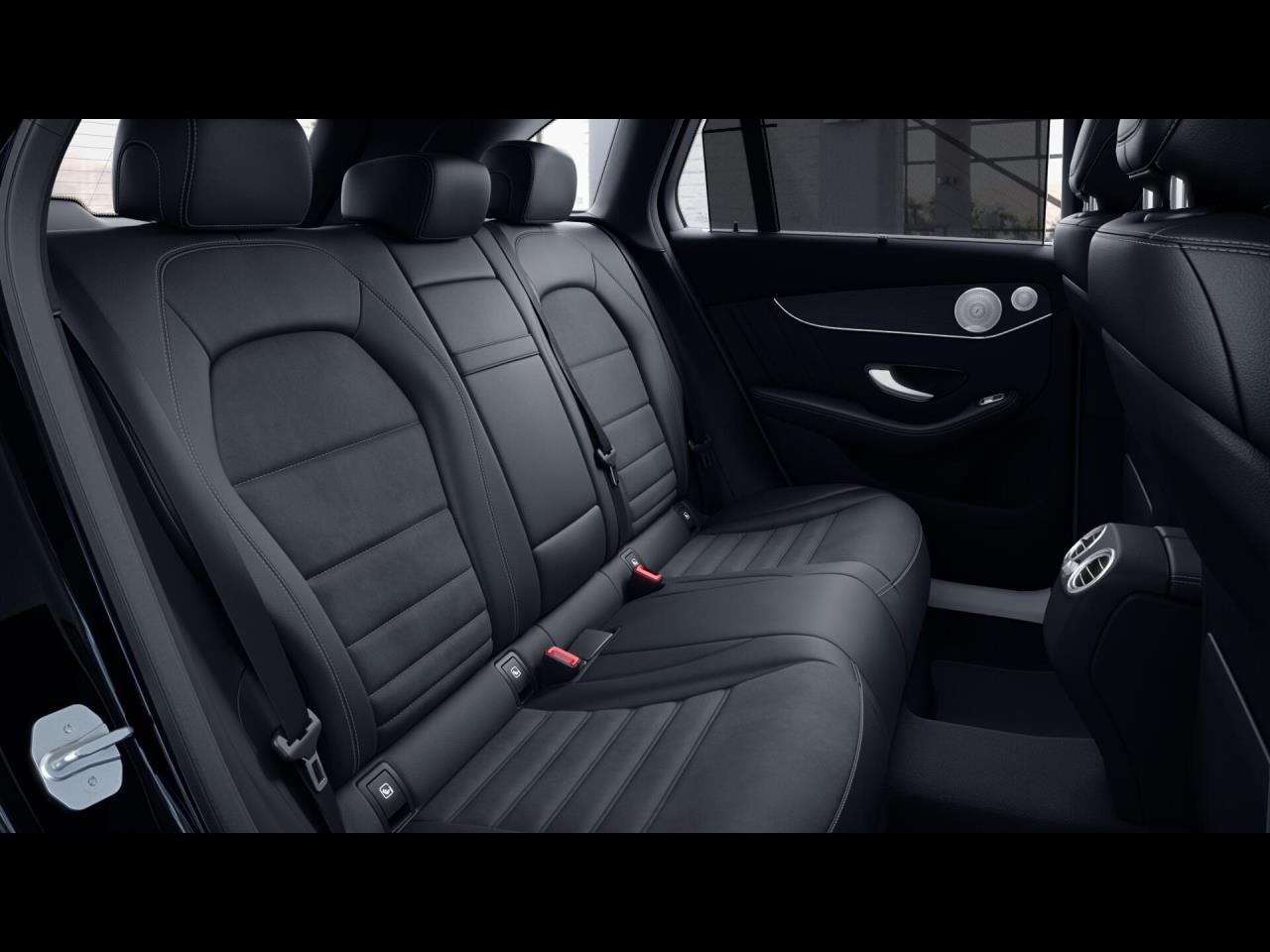 Mercedes-Benz GLC 300 e 4M AMG Kamera Burmester Easy-Pack AHK