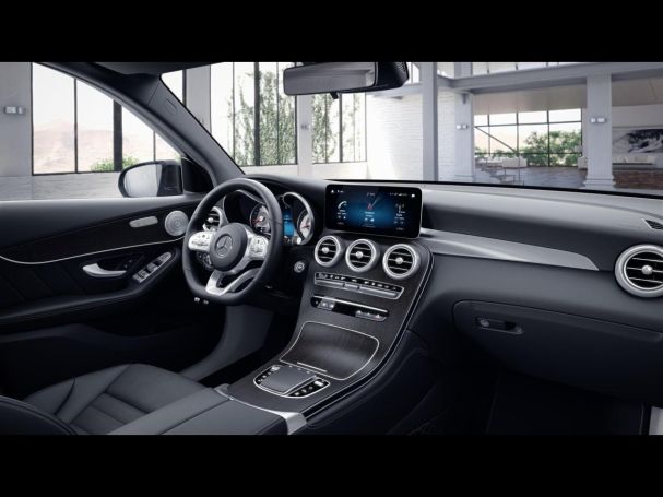 Mercedes-Benz GLC 300 e 4M AMG Kamera Burmester Easy-Pack AHK
