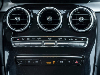 Mercedes-Benz GLC 300 e 4M MBUX Navi+ Easypack 360° AHK
