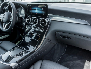 Mercedes-Benz GLC 300 e 4M MBUX Navi+ Easypack 360° AHK