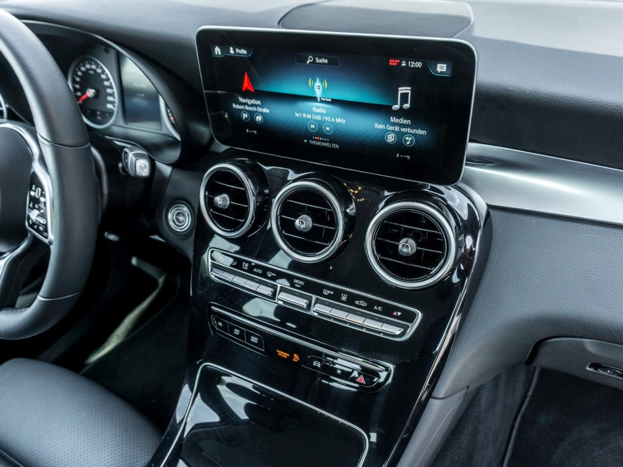 Mercedes-Benz GLC 300 e 4M MBUX Navi+ Easypack 360° AHK