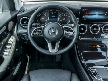 Mercedes-Benz GLC 300 e 4M MBUX Navi+ Easypack 360° AHK
