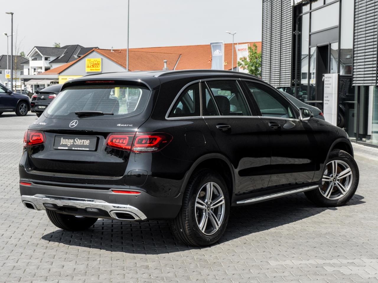 Mercedes-Benz GLC 300 e 4M MBUX Navi+ Easypack 360° AHK