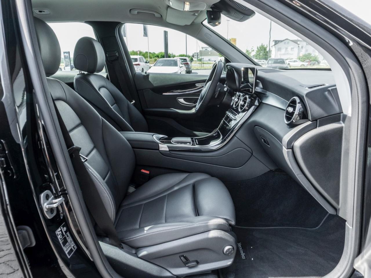 Mercedes-Benz GLC 300 e 4M MBUX Navi+ Easypack 360° AHK