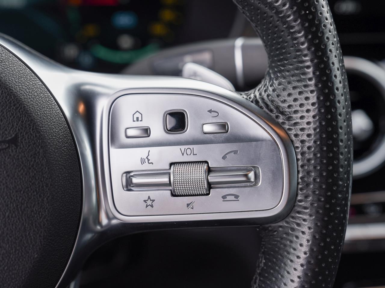 Mercedes-Benz GLC 300 e 4M AMG Night Navi AHK Kamera Easy-Pack