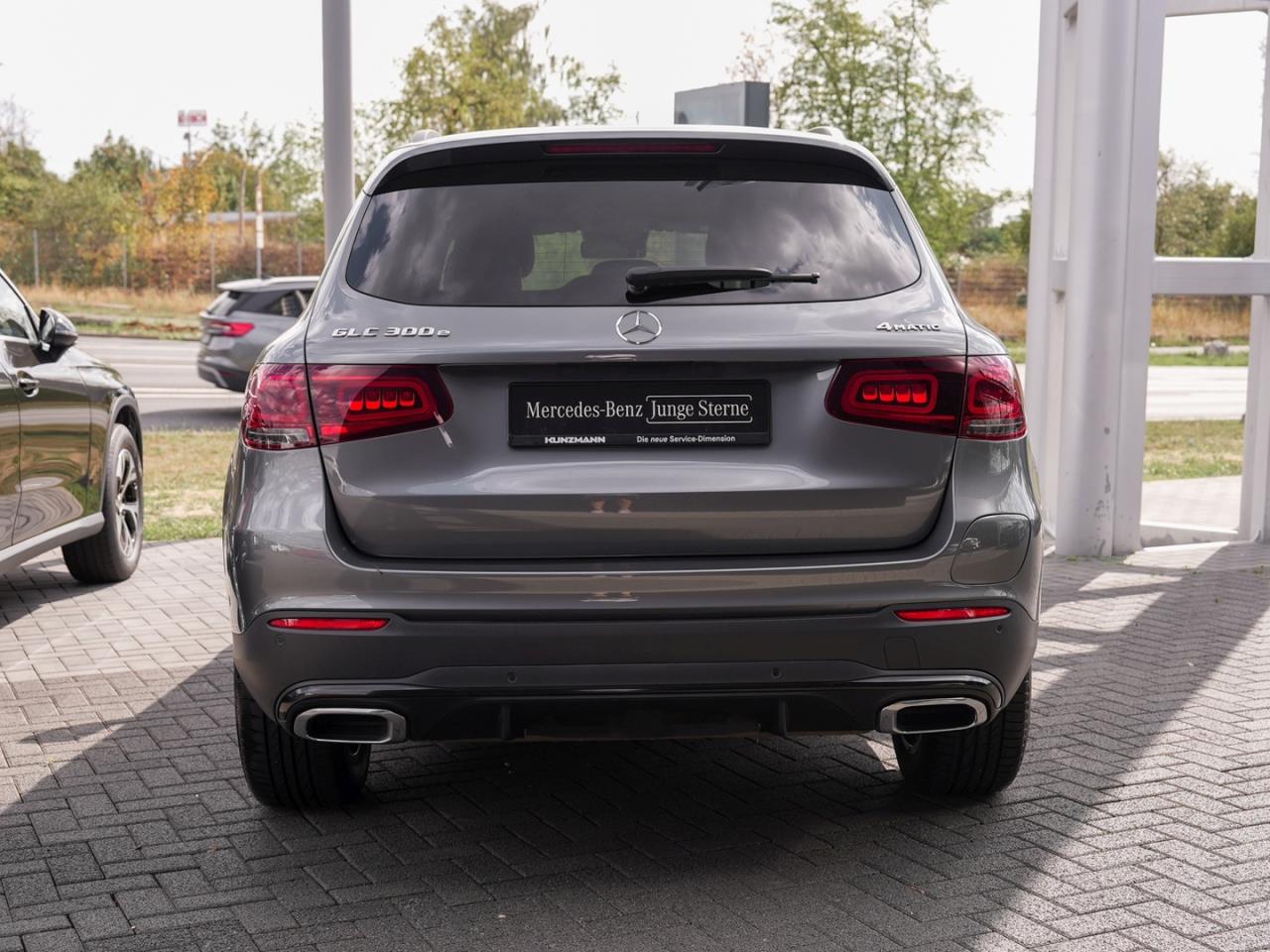 Mercedes-Benz GLC 300 e 4M AMG Night Navi AHK Kamera Easy-Pack