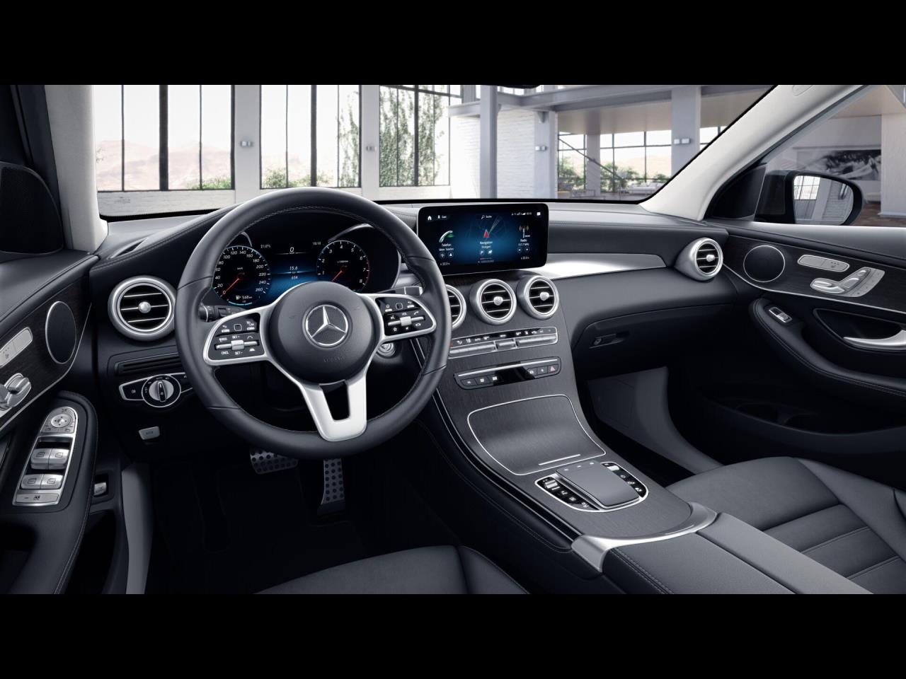 Mercedes-Benz GLC 300 e 4M AMG Night Distronic Kamera AHK