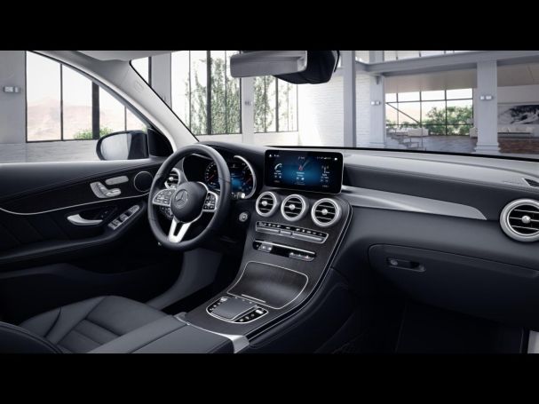 Mercedes-Benz GLC 300 e 4M AMG Night Distronic Kamera AHK