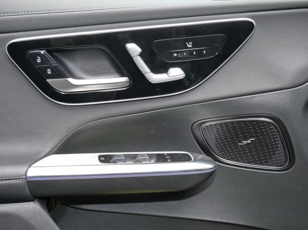 Mercedes-Benz GLC 200 4M AMG Night Distronic Panorama Kamera