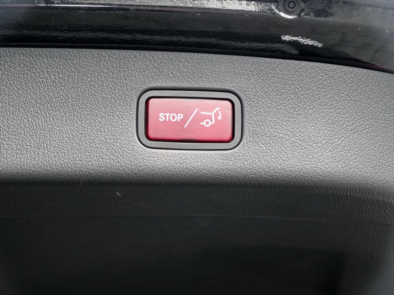 Mercedes-Benz GLC 200 4M AMG Night Distronic Panorama Kamera