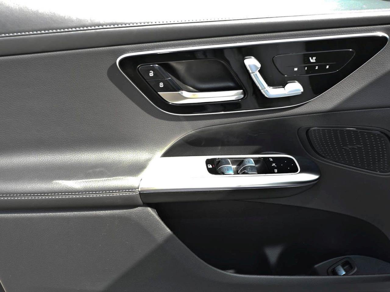 Mercedes-Benz GLC 200 4MATIC AMG Night Panorama 360° AHK