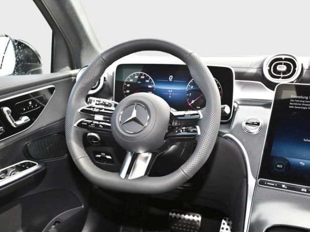 Mercedes-Benz GLC 200 4MATIC AMG Night Panorama 360° AHK